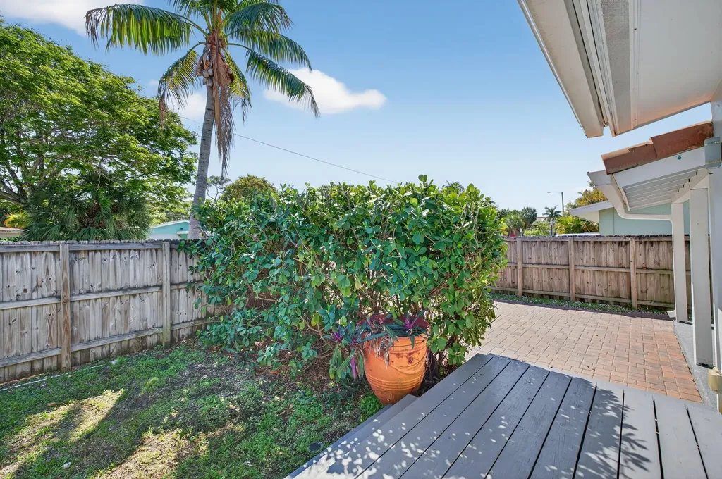 1029 NE 9th Avenue Fort Lauderdale FL 33304