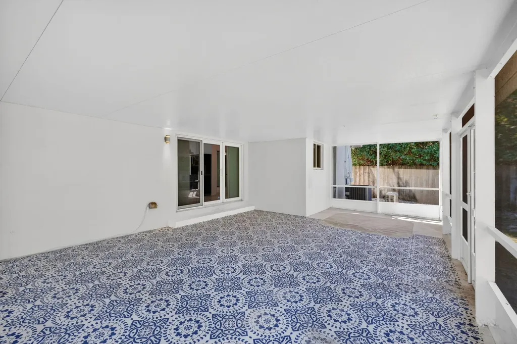 1029 NE 9th Avenue Fort Lauderdale FL 33304