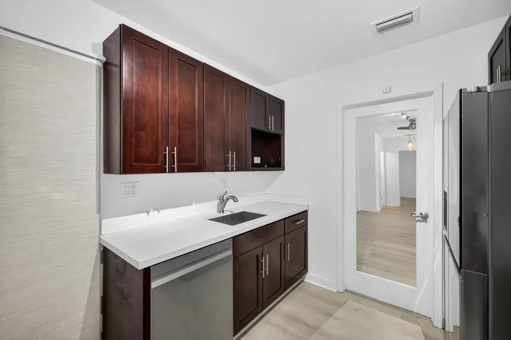 1029 NE 9th Avenue Fort Lauderdale FL 33304
