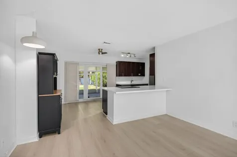 1029 NE 9th Avenue Fort Lauderdale FL 33304