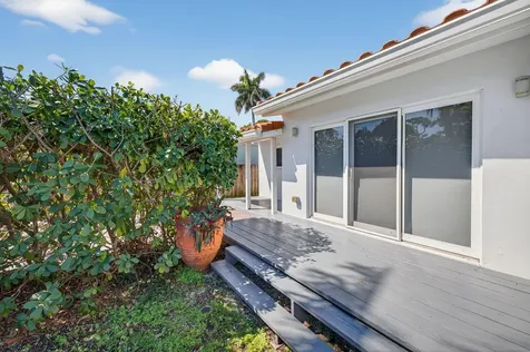1029 NE 9th Avenue Fort Lauderdale FL 33304