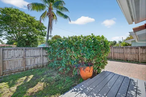 1029 NE 9th Avenue Fort Lauderdale FL 33304