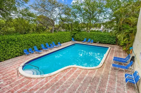 3249 Riverside Coral Springs FL 33065