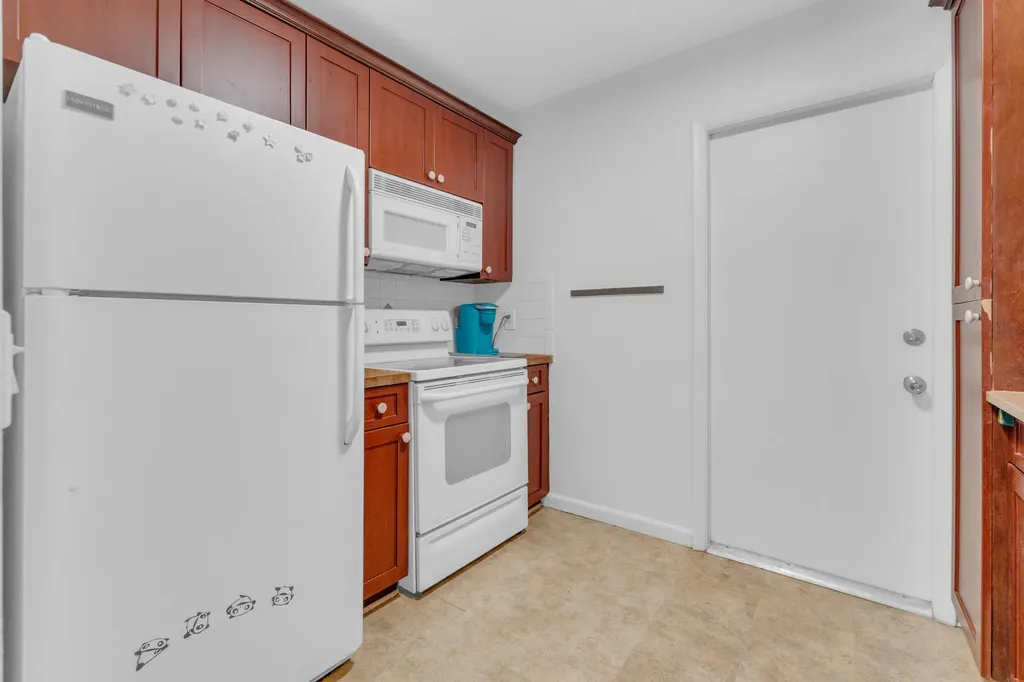 2441 SW 82nd Avenue Davie FL 33324