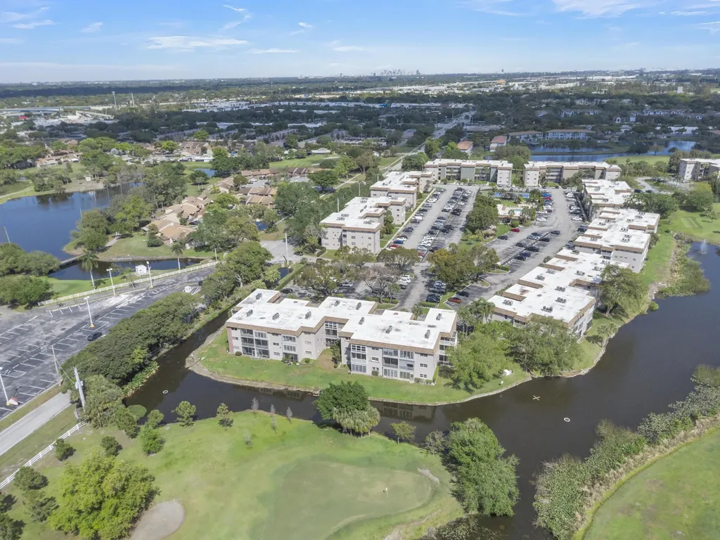 2441 SW 82nd Avenue Davie FL 33324