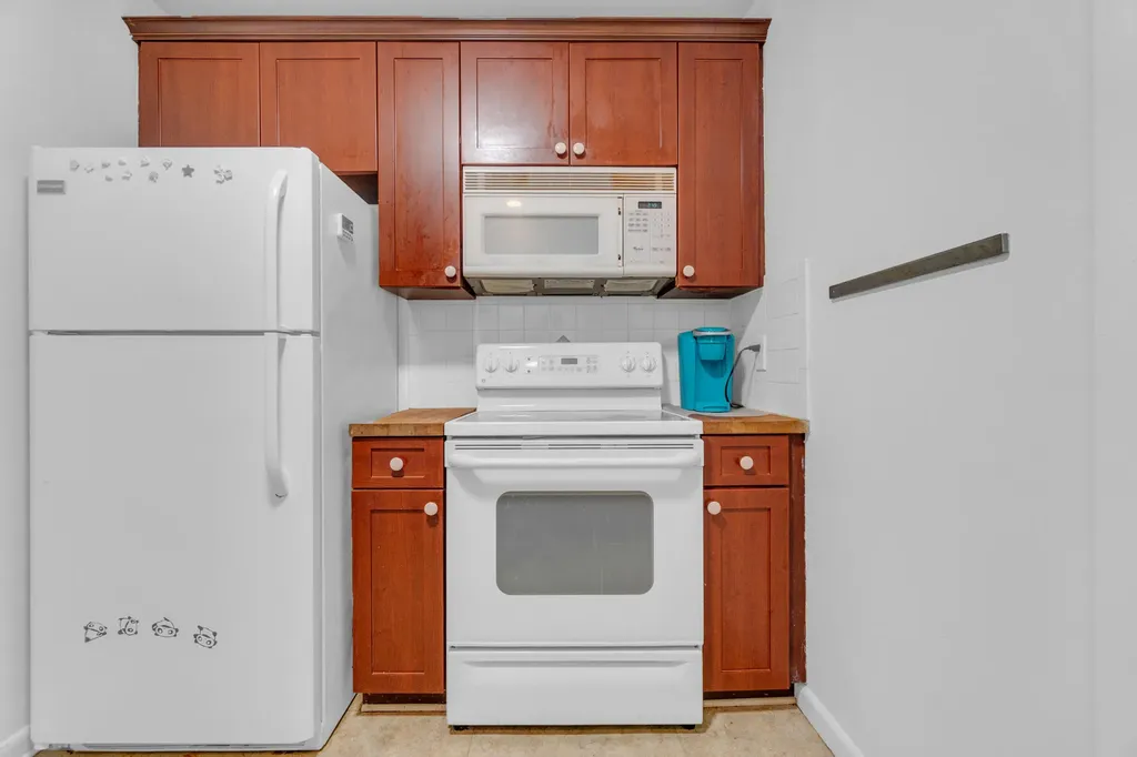 2441 SW 82nd Avenue Davie FL 33324