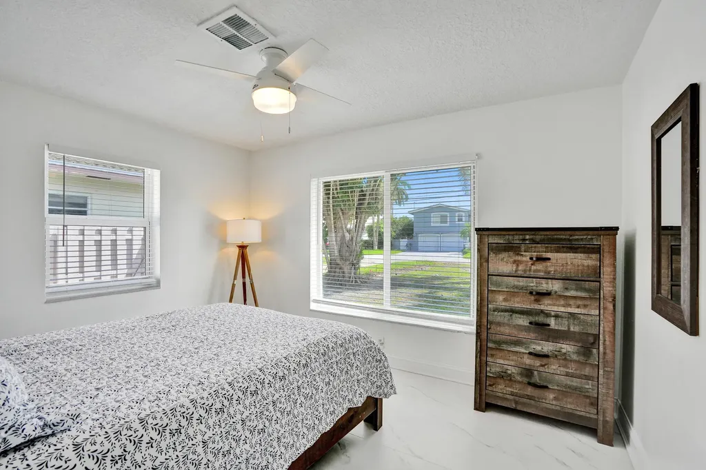 1633 SE 5th Court Deerfield Beach FL 33441