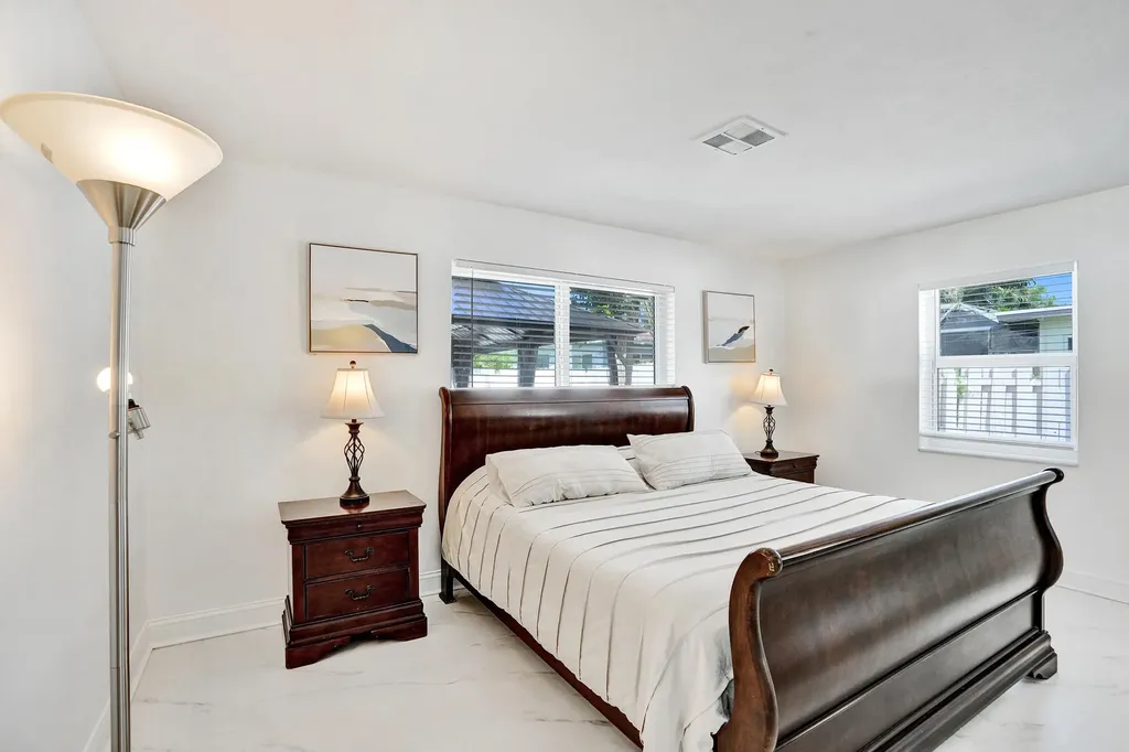 1633 SE 5th Court Deerfield Beach FL 33441
