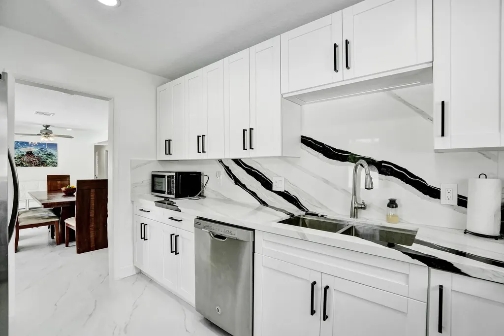 1633 SE 5th Court Deerfield Beach FL 33441