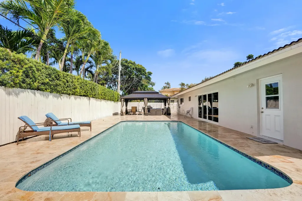 1633 SE 5th Court Deerfield Beach FL 33441