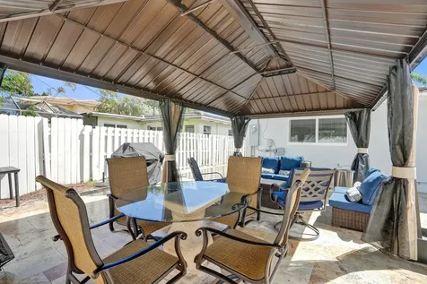 1633 SE 5th Court Deerfield Beach FL 33441