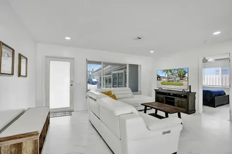 1633 SE 5th Court Deerfield Beach FL 33441