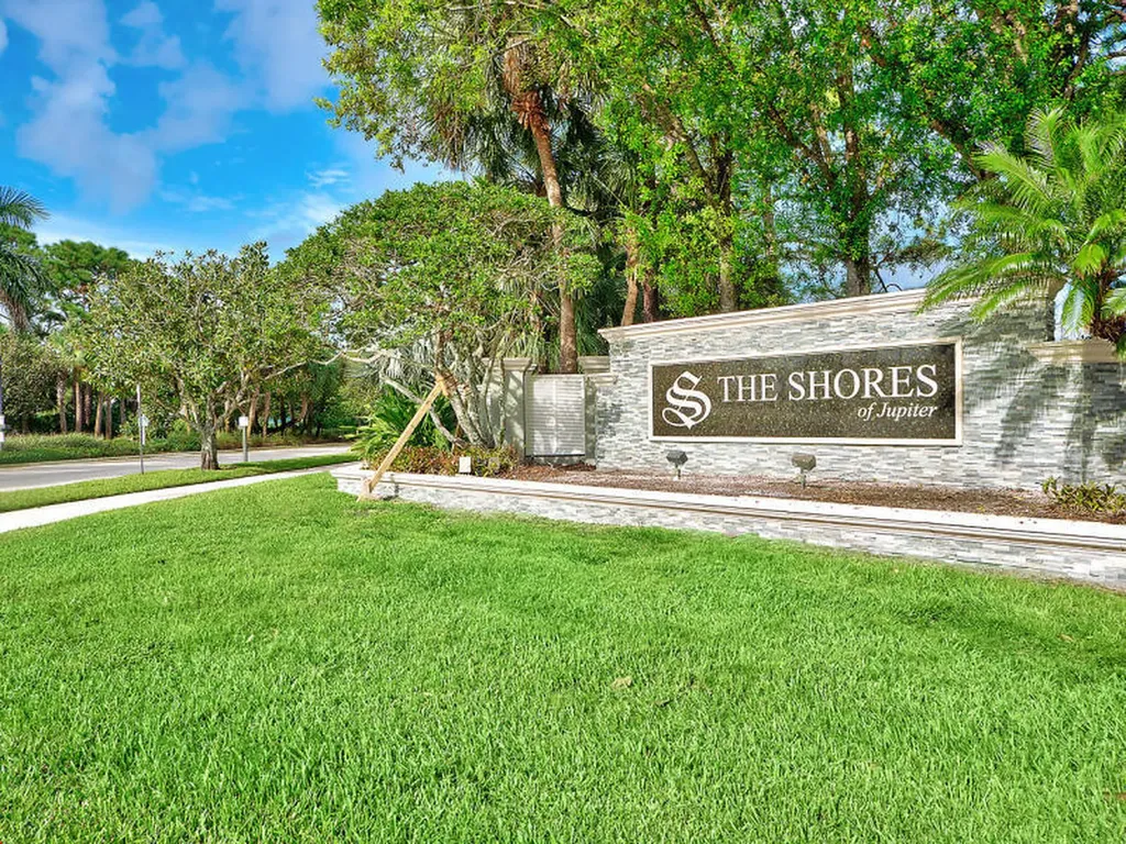 6108 Winding Lake Drive Jupiter FL 33458