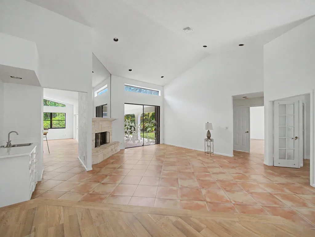 6108 Winding Lake Drive Jupiter FL 33458
