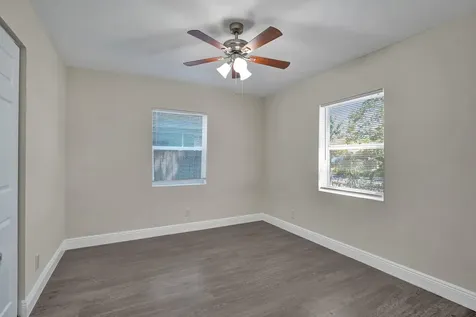 131 NE 51st Street Oakland Park FL 33334