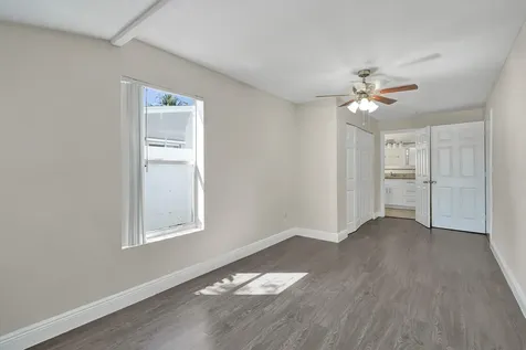 131 NE 51st Street Oakland Park FL 33334
