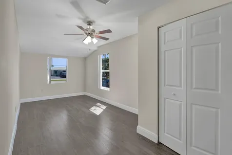 131 NE 51st Street Oakland Park FL 33334