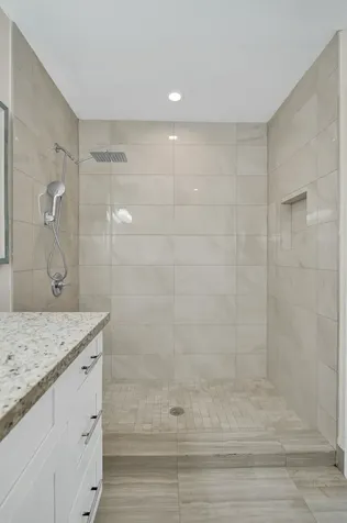 131 NE 51st Street Oakland Park FL 33334