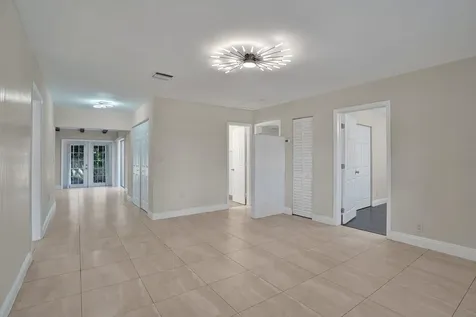 131 NE 51st Street Oakland Park FL 33334