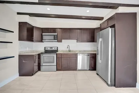 131 NE 51st Street Oakland Park FL 33334