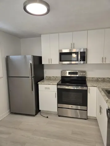 3755 Via Poinciana Lake Worth FL 33467