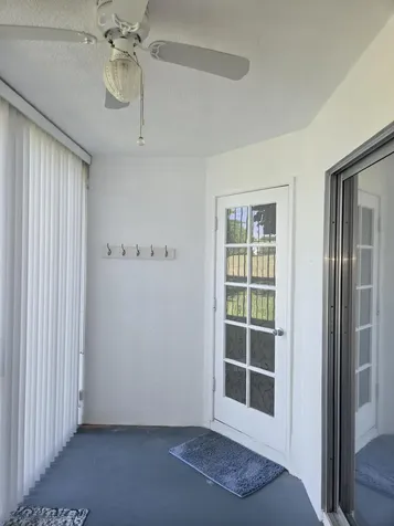 3755 Via Poinciana Lake Worth FL 33467