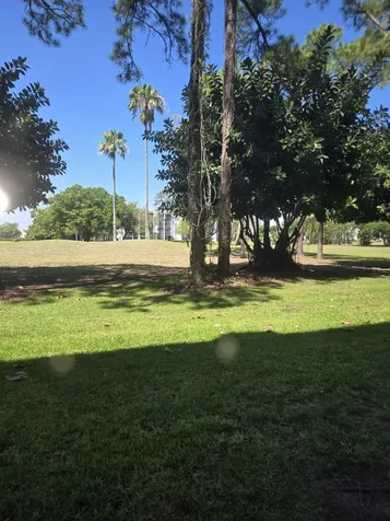 3755 Via Poinciana Lake Worth FL 33467