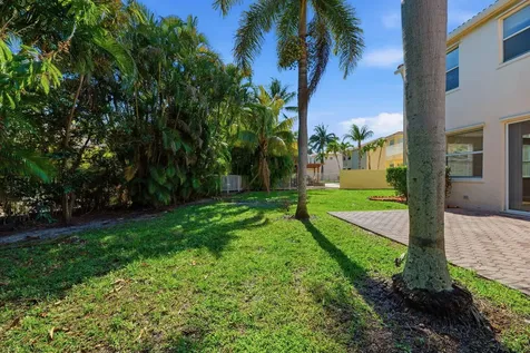 6334 Stonehurst Circle Lake Worth FL 33467