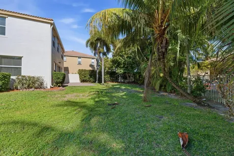 6334 Stonehurst Circle Lake Worth FL 33467