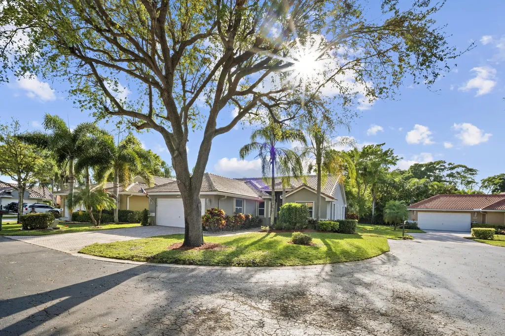 13285 Royale Sabal Court Delray Beach FL 33484