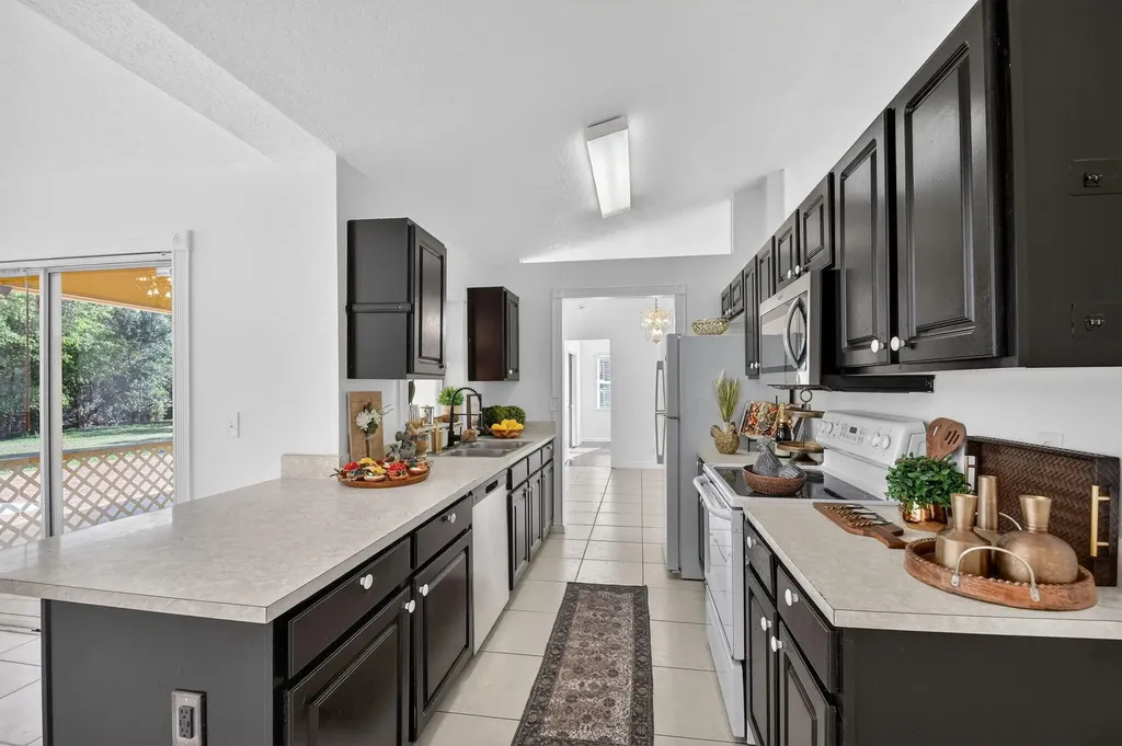17609 86th Street N Loxahatchee FL 33470