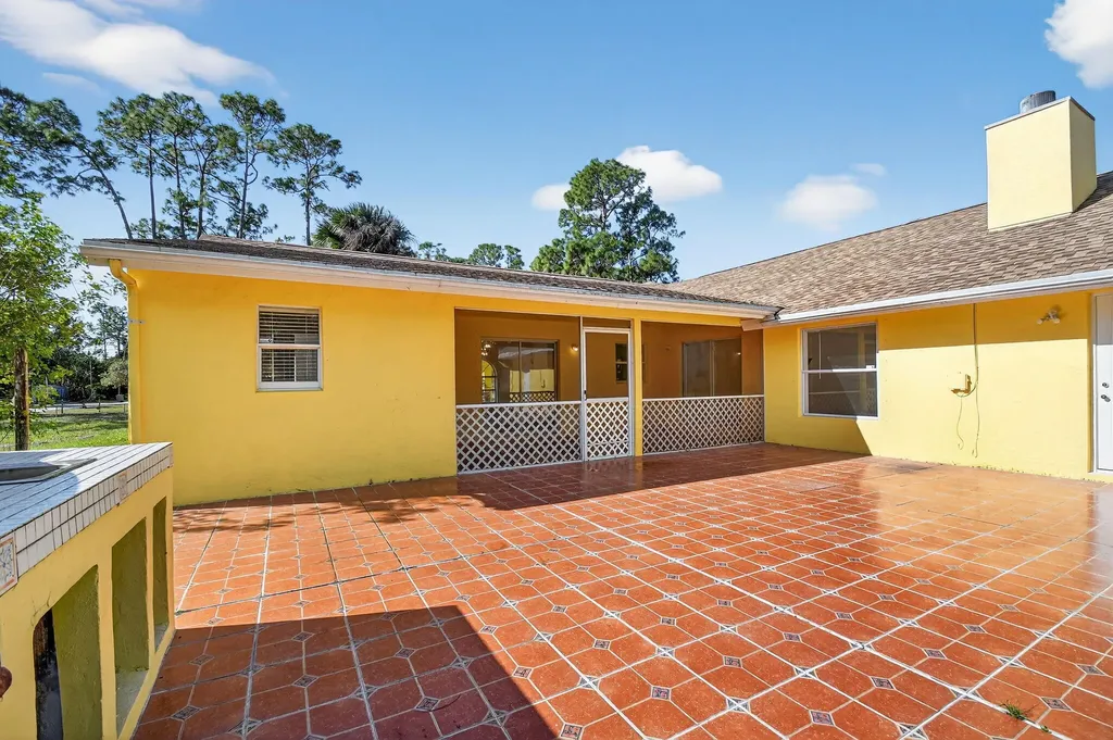 17609 86th Street N Loxahatchee FL 33470