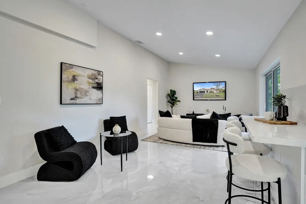 2881 NW 98th Way Coral Springs FL 33065