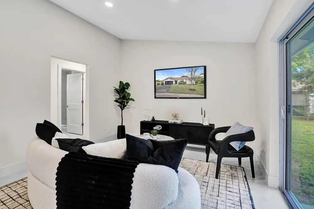 2881 NW 98th Way Coral Springs FL 33065