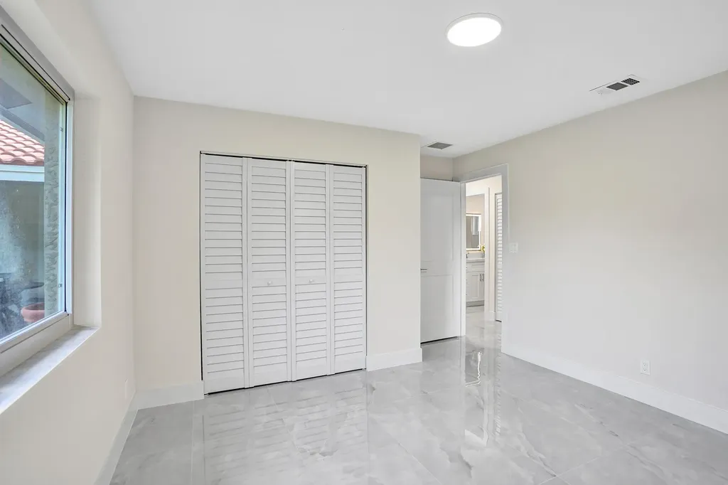 2881 NW 98th Way Coral Springs FL 33065