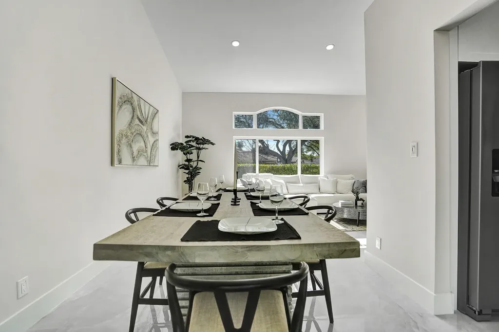 2881 NW 98th Way Coral Springs FL 33065