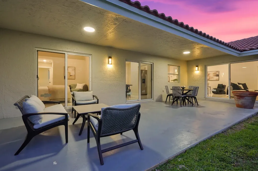 2881 NW 98th Way Coral Springs FL 33065