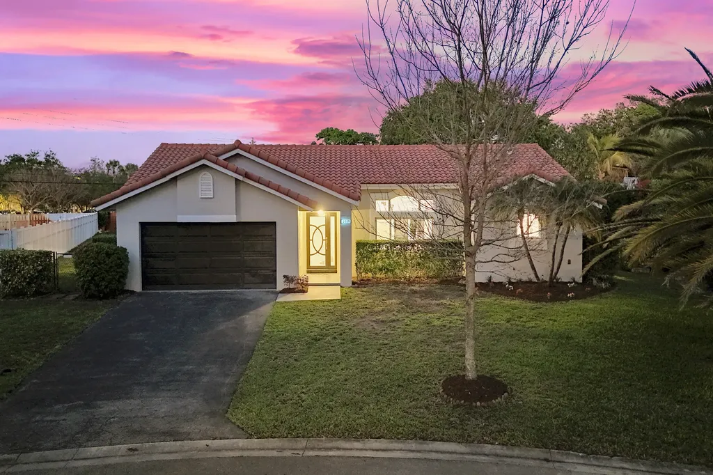 2881 NW 98th Way Coral Springs FL 33065