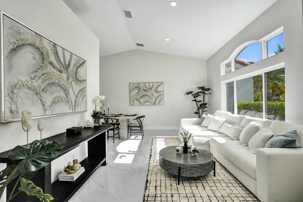 2881 NW 98th Way Coral Springs FL 33065