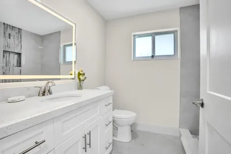 2881 NW 98th Way Coral Springs FL 33065