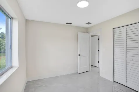 2881 NW 98th Way Coral Springs FL 33065