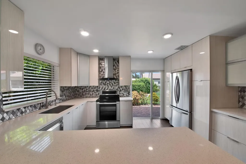 5529 Lakeview Mews Terrace Boynton Beach FL 33437