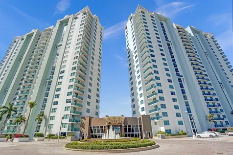 2641 N Flamingo Road Sunrise FL 33323