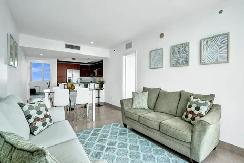 2641 N Flamingo Road Sunrise FL 33323