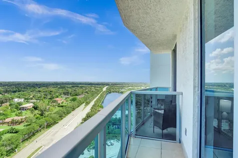 2641 N Flamingo Road Sunrise FL 33323