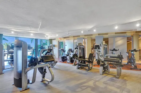 2641 N Flamingo Road Sunrise FL 33323