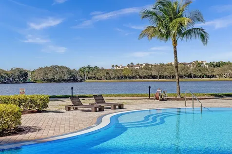 2641 N Flamingo Road Sunrise FL 33323