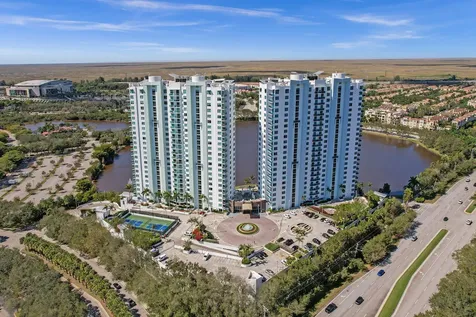 2641 N Flamingo Road Sunrise FL 33323