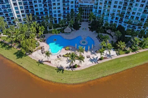 2641 N Flamingo Road Sunrise FL 33323