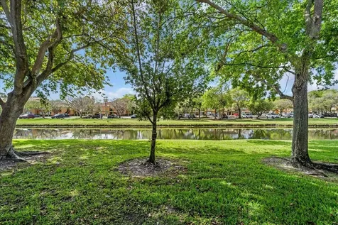 10538 NW 10th Street Plantation FL 33322